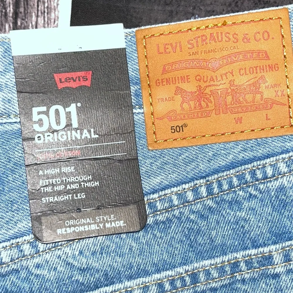 NWT Levi’s 501 Jeans - Picture 8 of 8